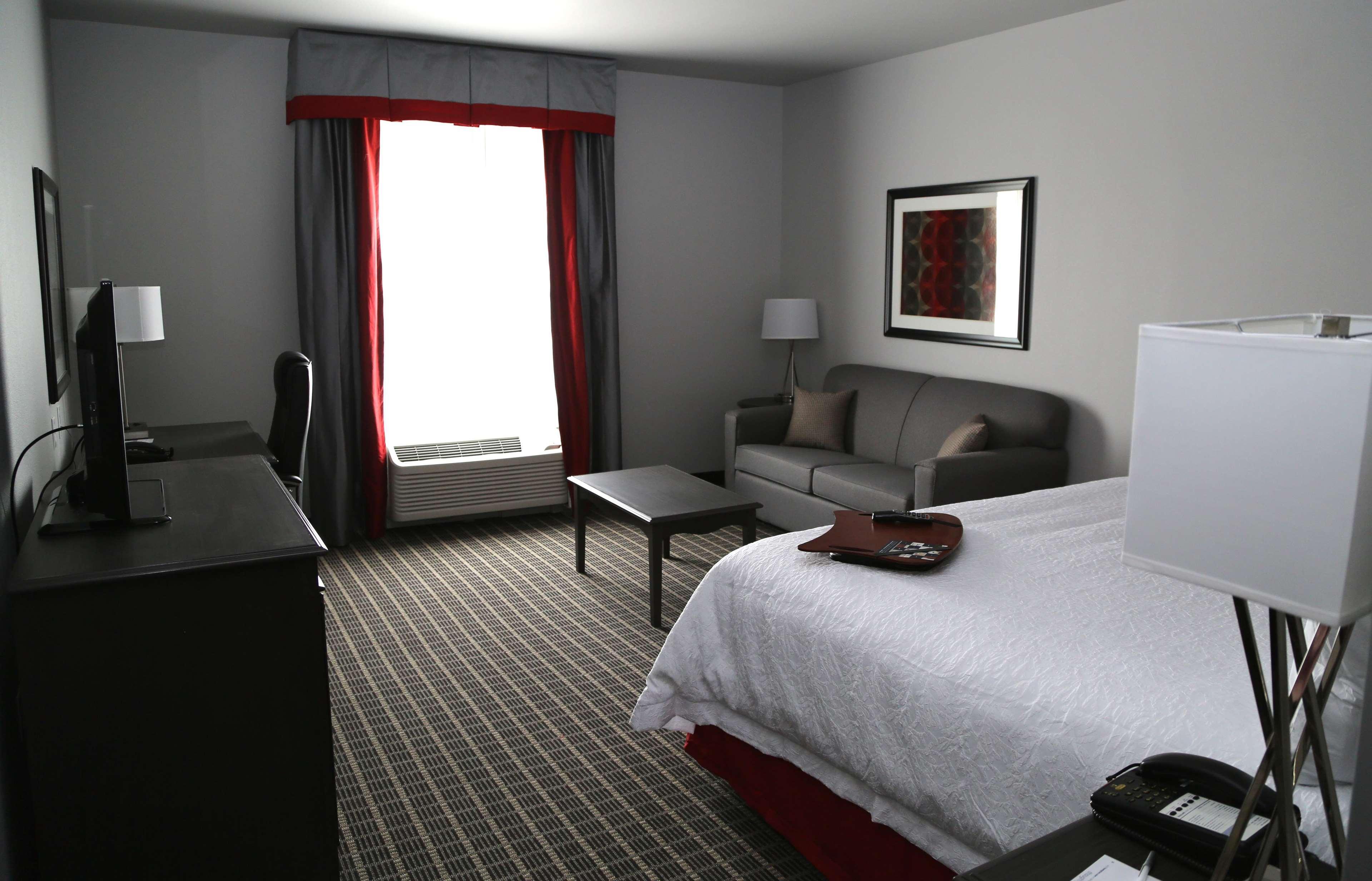 Hampton Inn Pearsall Exteriör bild