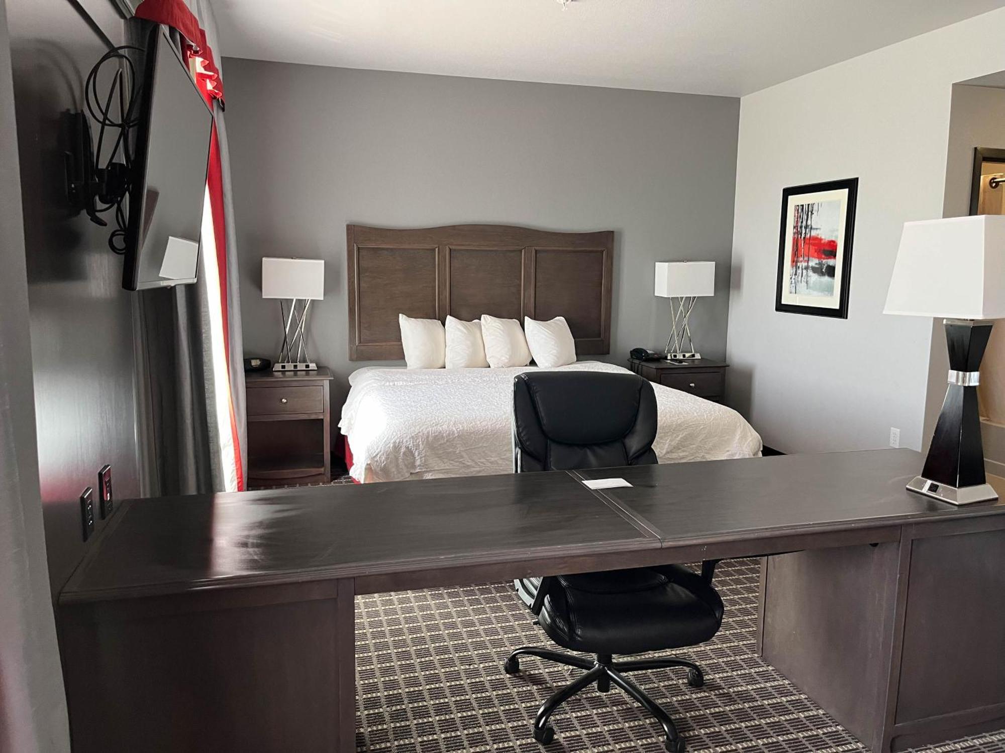Hampton Inn Pearsall Exteriör bild