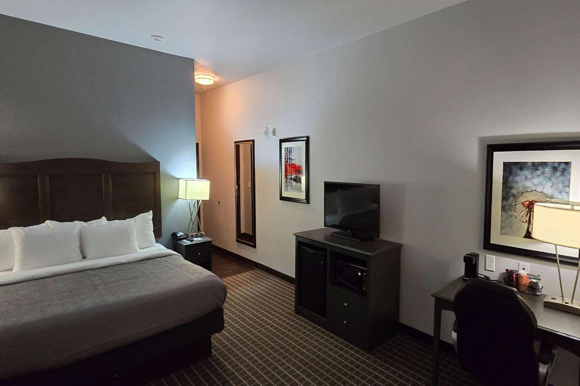Hampton Inn Pearsall Exteriör bild