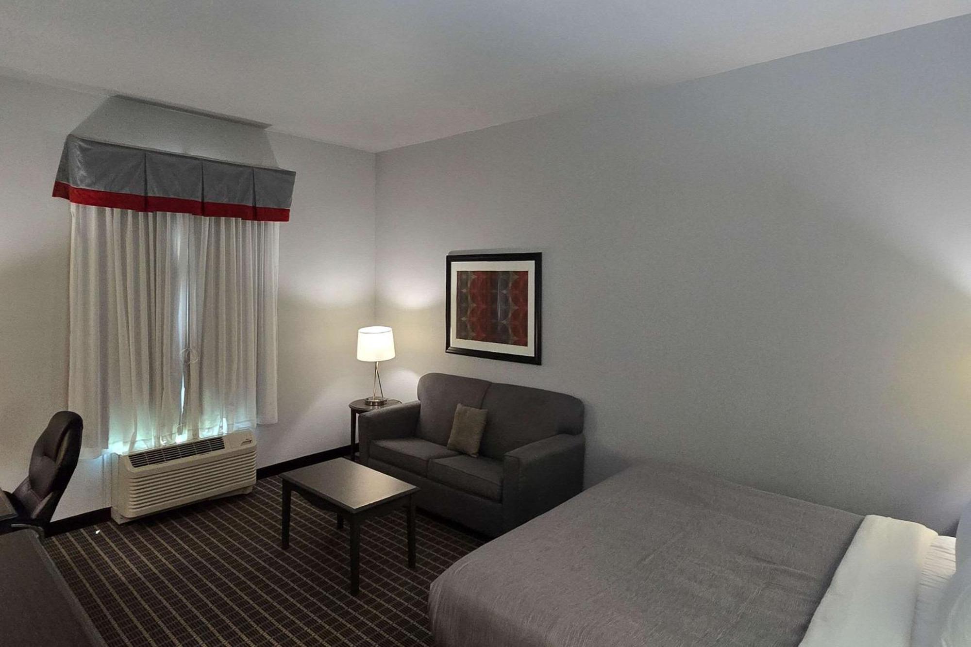 Hampton Inn Pearsall Exteriör bild