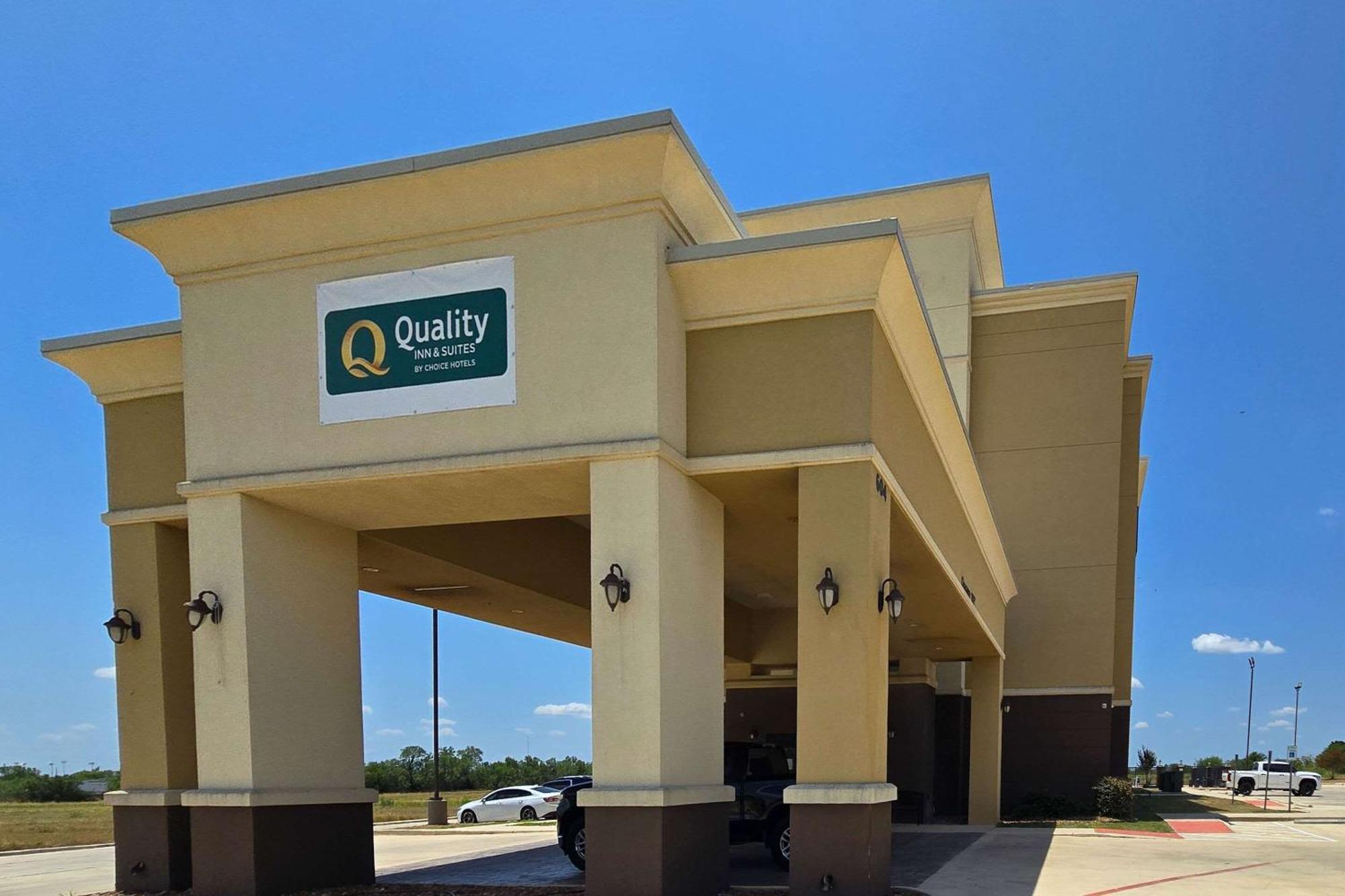 Hampton Inn Pearsall Exteriör bild